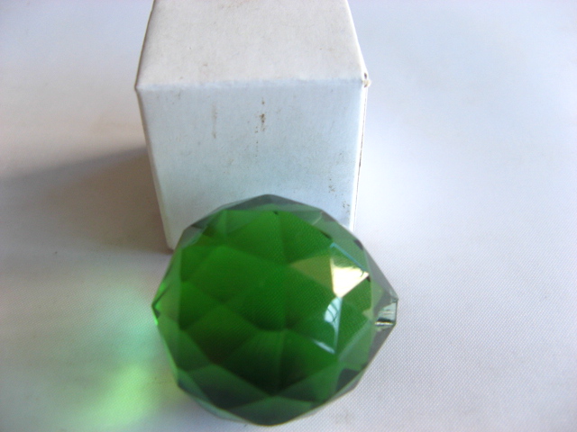 10X Green Lead Crystal Ball for Suncatcher 30x35mm - Click Image to Close